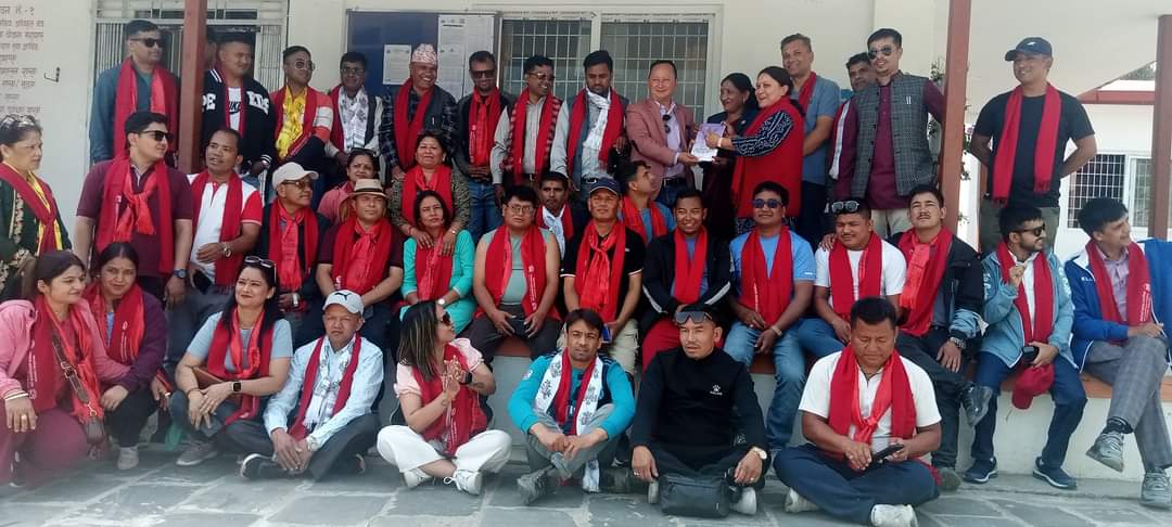 काठमाडौँ सिन्धुपाल्चोक सम्पर्क मन्चको टोलि पाँचपोखरी यात्रामा